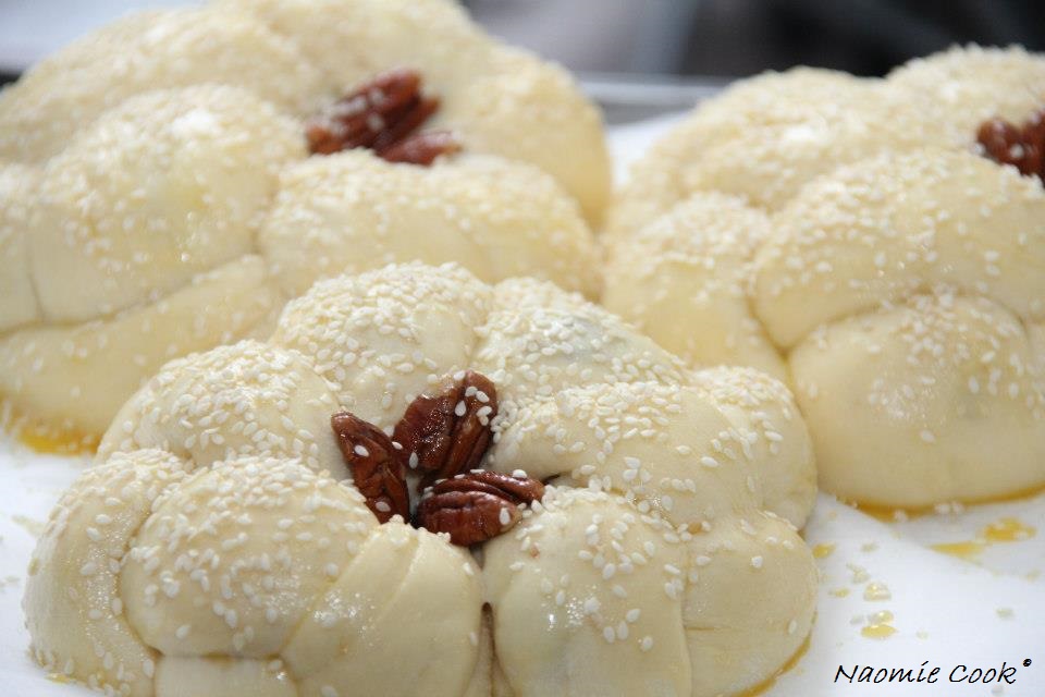 Les hallot sont badigeonnées, prêtes à être enfournées