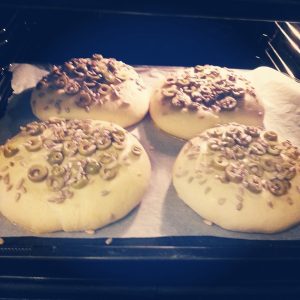 pains_olives_graines-tournesol