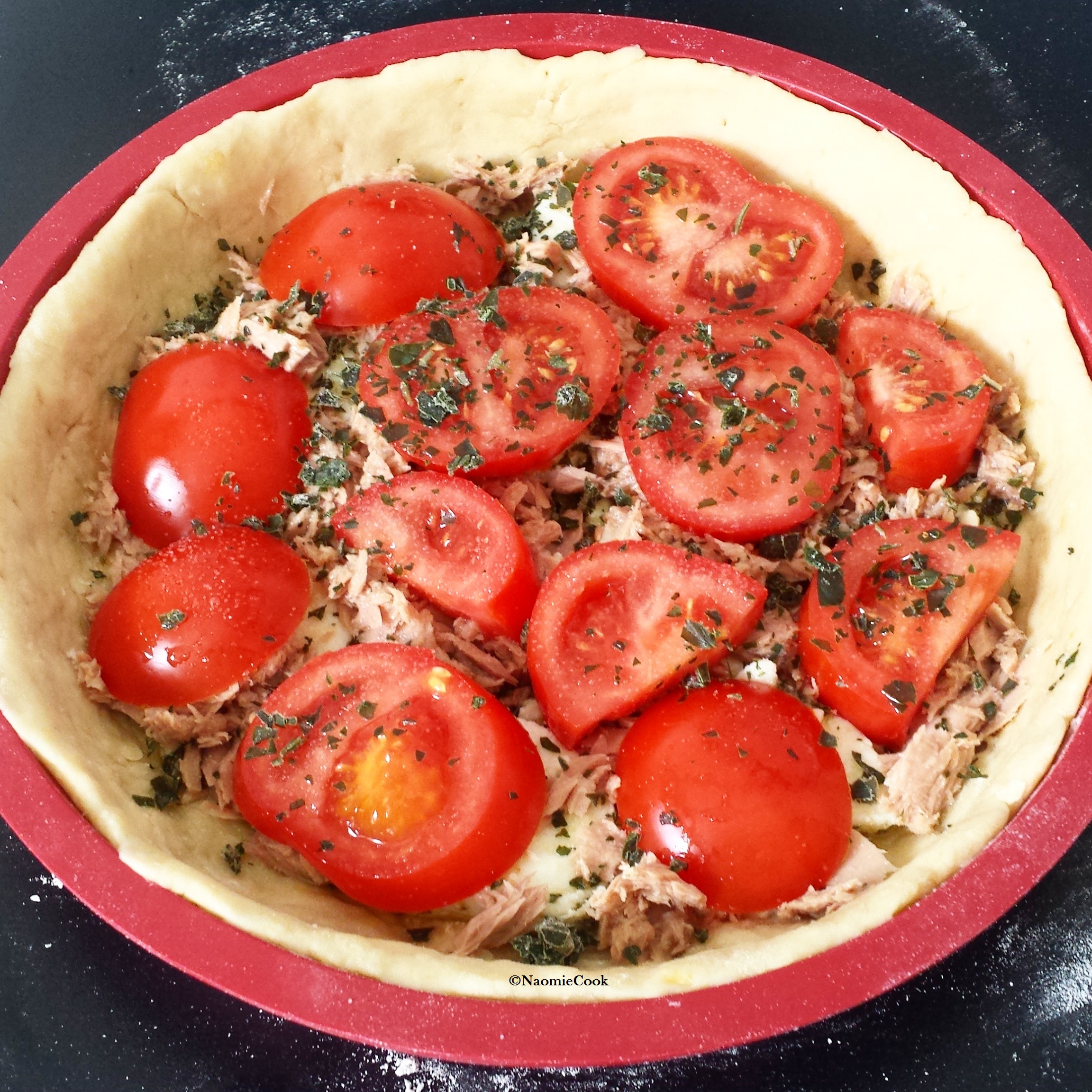 quiche_tomate_mozarella_basilic_thon